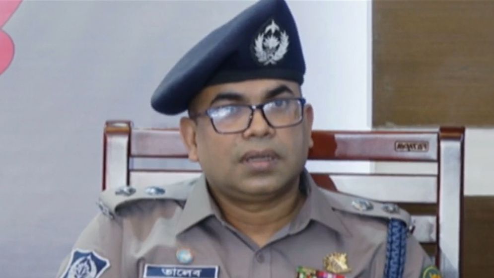 হাদি হত্যাচেষ্টায় আটক আরও ২