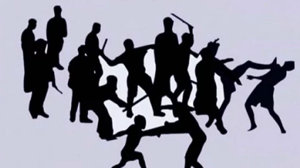 হাতিয়ায় চর দখল নিয়ে দু'পক্ষের সংঘর্ষে নিহত ৫