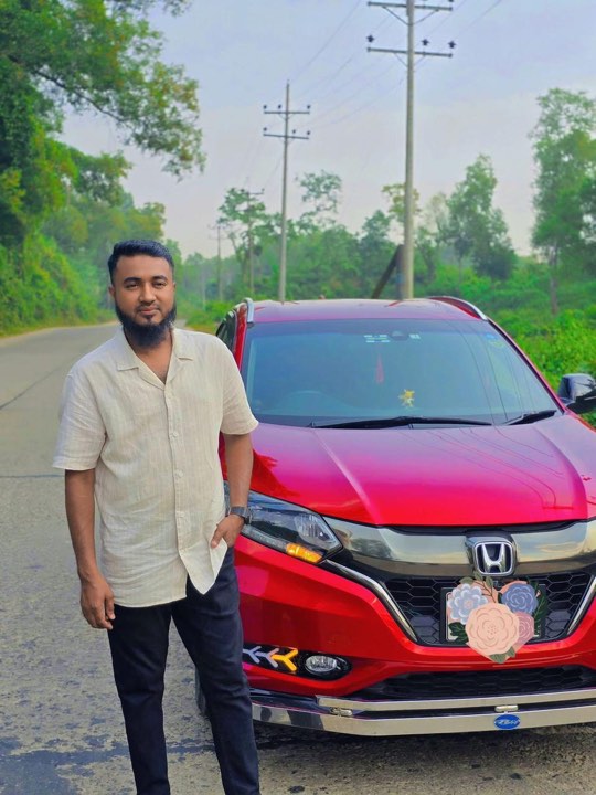 “পুরনো গাড়ি বিক্রি করে নতুন পথচলা শুরু, আর সেই পথেই সাদ্দাম হয়ে গেলেন কোটিপতি”