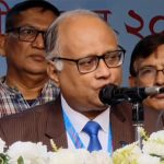 ক্ষমতাচ্যুতদের পালিয়ে যেতে সহযোগিতাকারীদের ভোট না দেয়ার আহ্বান দুদক চেয়ারম্যানের