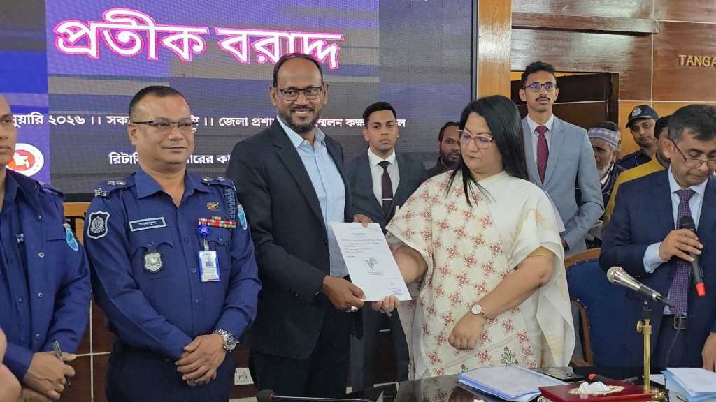 প্রতীক পেয়ে টুকু বললেন, বিজয় এবার ধানের শীষেরই হবে