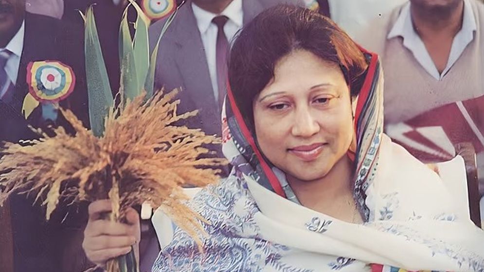 এক পরীক্ষিত রাজনৈতিক ছায়ার অবসান