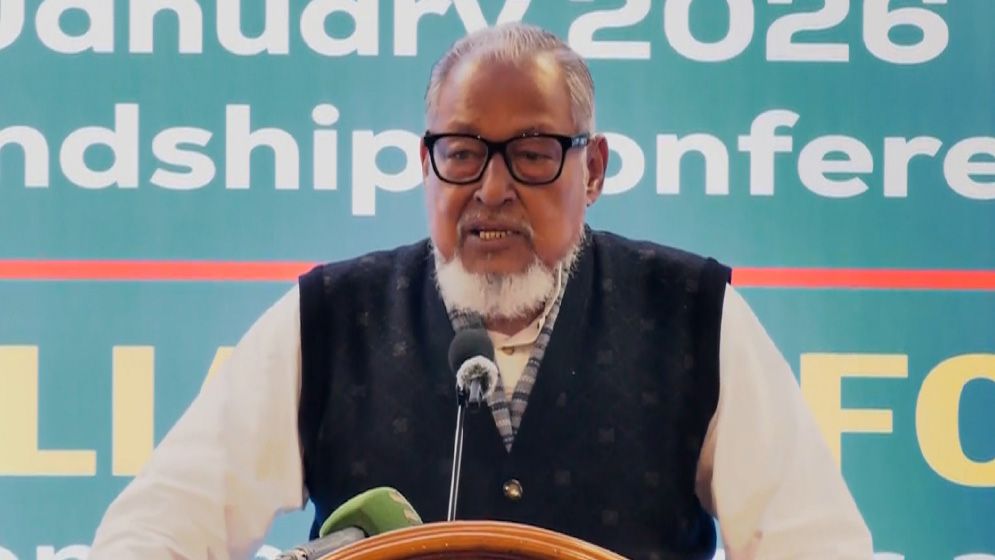 নির্বাচিত সরকারের ওপর শ্রমিক ইশতেহারের দায়িত্ব বর্তাবে: নজরুল ইসলাম খান