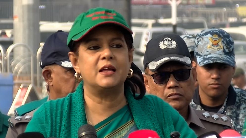 বিমানবন্দর এলাকায় হর্নমুক্ত পরিবেশ নিশ্চিত করা সরকারের অগ্রাধিকার: পরিবেশ উপদেষ্টা