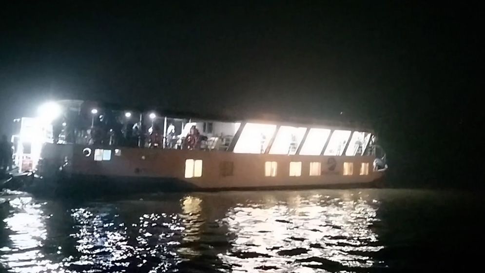 সুন্দরবনে দুর্ঘটনার কবলে জাহাজ, দেশি-বিদেশি ৪৪ পর্যটক উদ্ধার