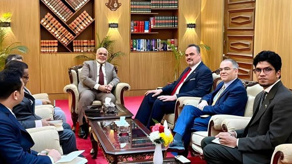 প্রধান বিচারপতির সাথে মার্কিন রাষ্ট্রদূতের সাক্ষাৎ