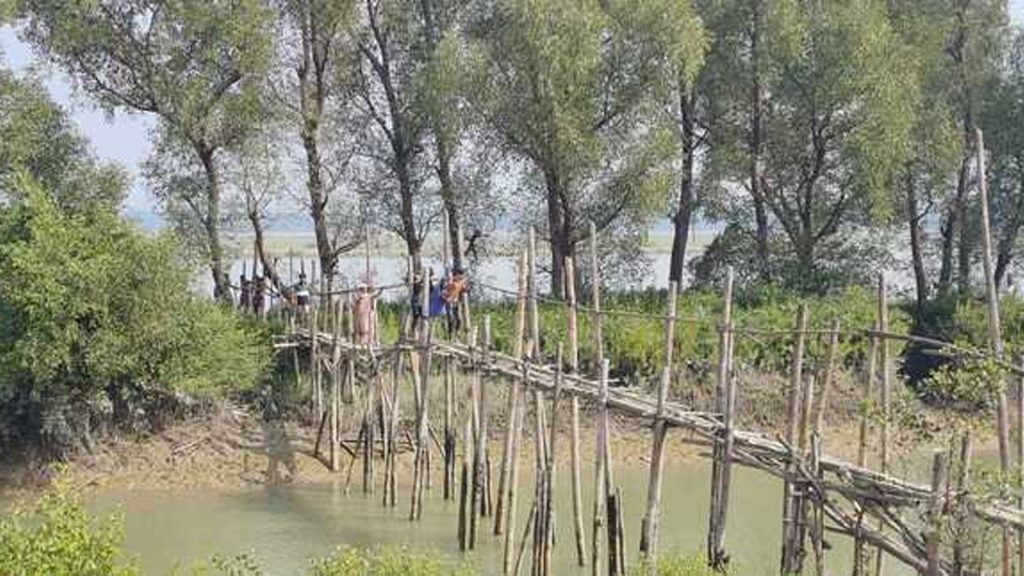 মিয়ানমারের সংঘাতে এবার নদীতে পুঁতে রাখা মাইনে পা বিচ্ছিন্ন বাংলাদেশি যুবকের