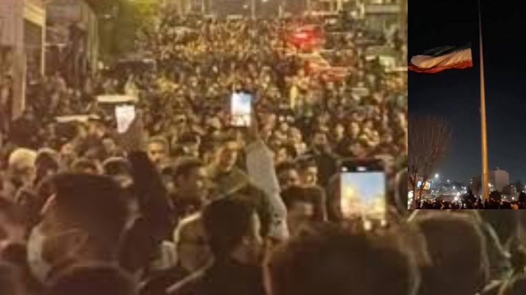 ইরানের পতাকা নামিয়ে ফেললেন বিক্ষোভকারীরা! (ভিডিও)