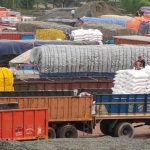 মাসখানেক বন্ধের পর হিলি স্থলবন্দরে ভারত থেকে চাল আমদানি শুরু