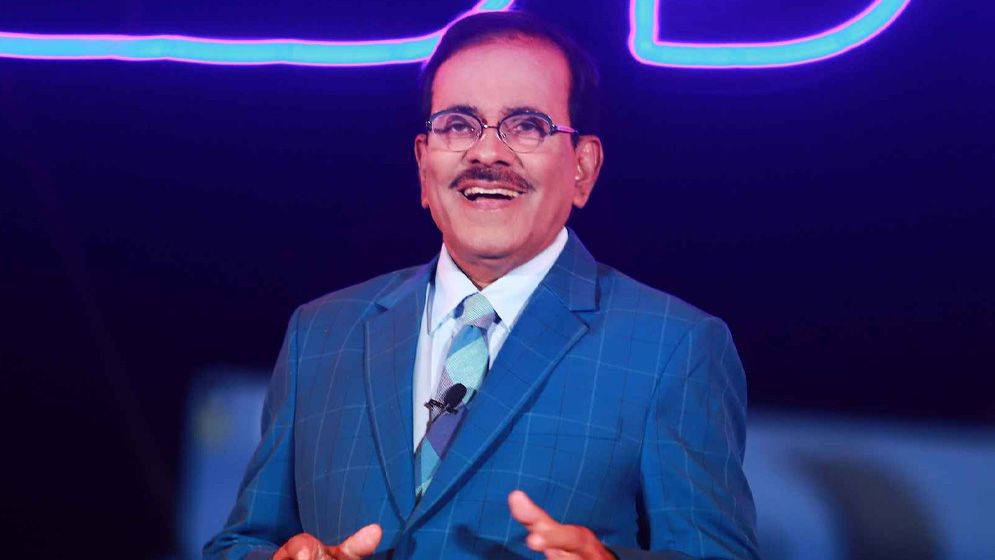 স্বাধীনতা পুরস্কার পেয়ে হানিফ সংকেত বললেন এই অর্জন আমার নয় সবার