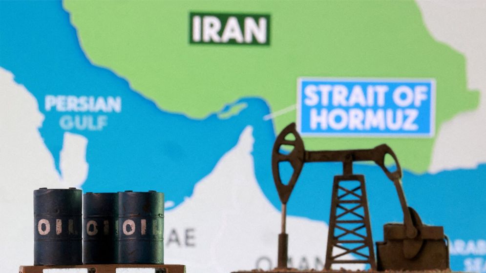 বিশ্ববাজারে টানা তৃতীয় দিনের মতো বাড়লো তেলের দাম